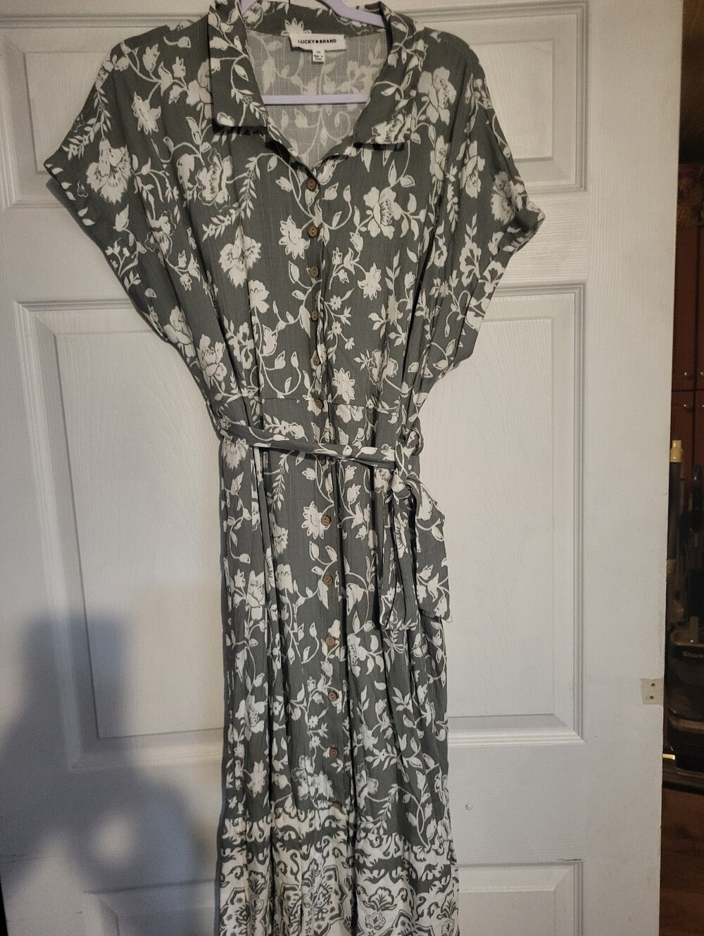 Lightweight Floral Button-Front Maxi Dress - Gray & White